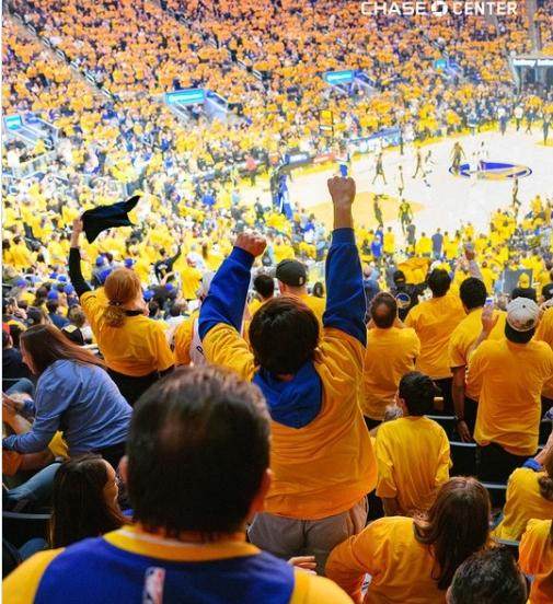 华体会登入-【现场】大通中心重现金色时代 勇士未来仍有梦想