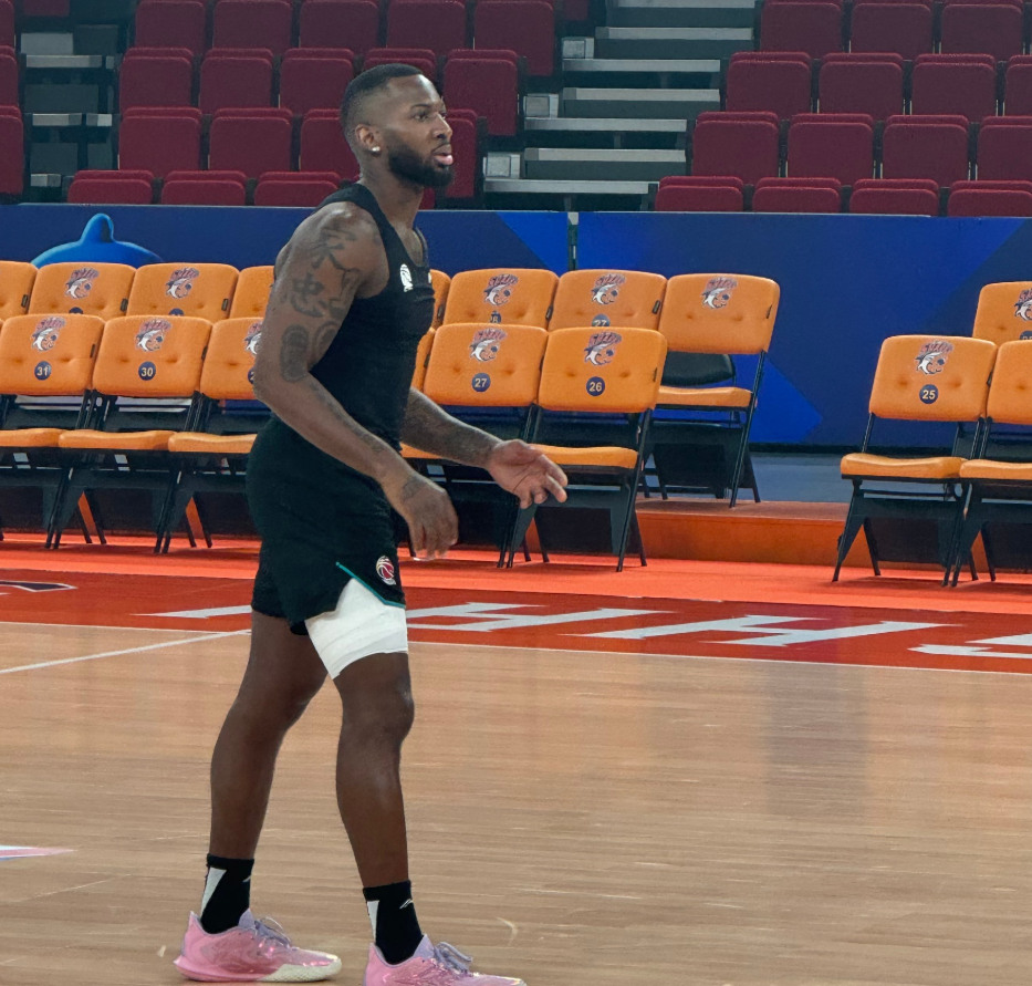 华体会hth体育-备战上海！4主力伤停，杰曼带伤，许利民寄语现有阵容打出水平